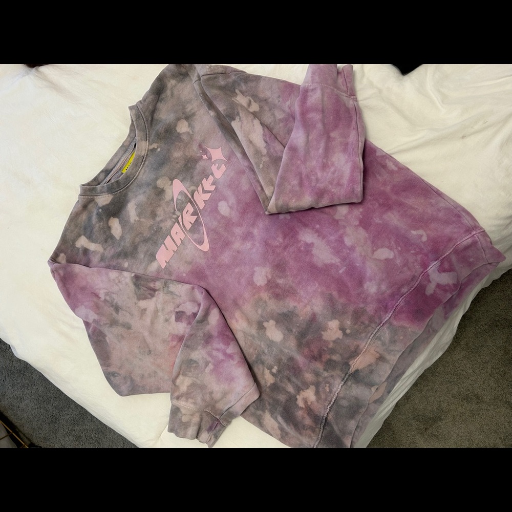 Market Crewneck